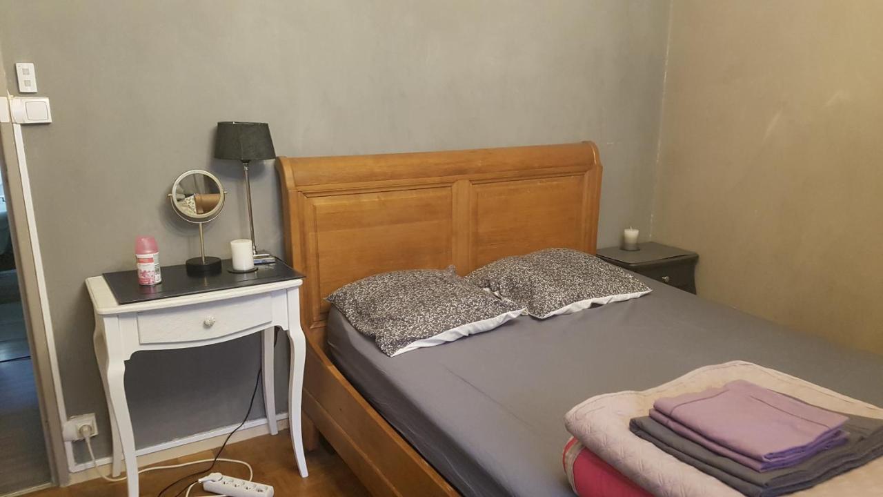 Appartement F3 เบอซองซง ภายนอก รูปภาพ