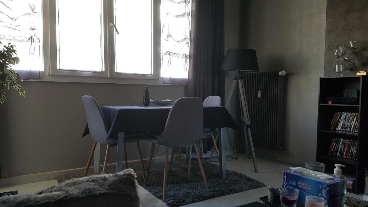 Appartement F3 เบอซองซง ภายนอก รูปภาพ