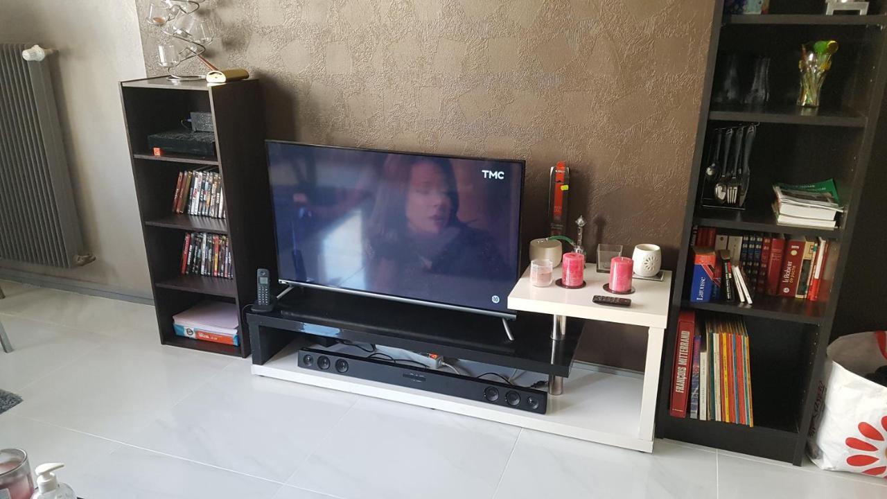 Appartement F3 เบอซองซง ภายนอก รูปภาพ